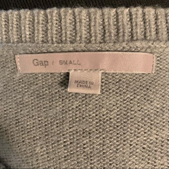 GAP Women's Color Block Crewneck Wool Blend Sweater Pullover Grey/White Size S - Picture 7 of 8